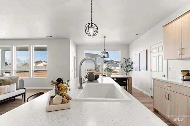 $549,990 | 17381 North Aspen Springs Way, Nampa, ID 83687