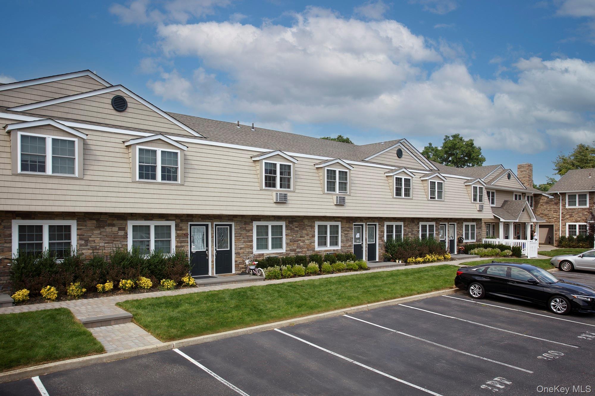 346 Terrace Road, Unit I3346 Bayport, NY 11705 - Photo 3 of 9