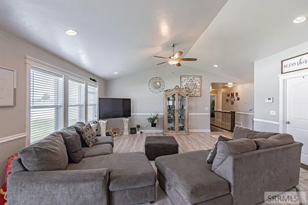 $549,900 | 1557 North Quinn Creek Road, Idaho Falls, ID 83401