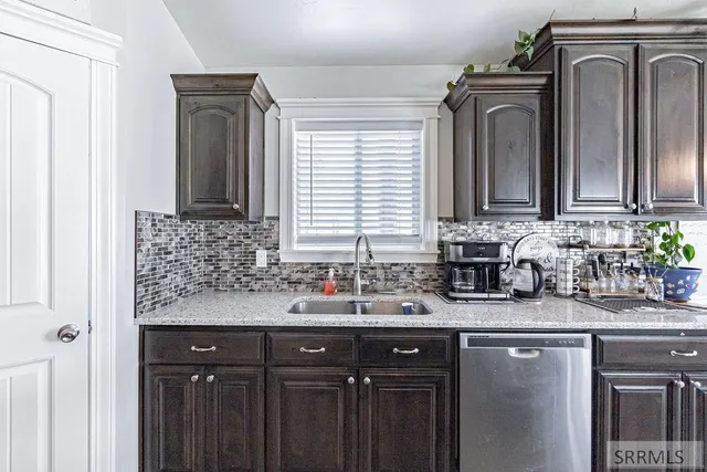 $549,900 | 1557 North Quinn Creek Road, Idaho Falls, ID 83401