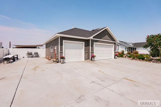 $549,900 | 1557 North Quinn Creek Road, Idaho Falls, ID 83401