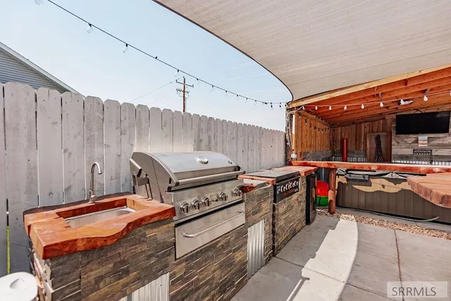 $549,900 | 1557 North Quinn Creek Road, Idaho Falls, ID 83401