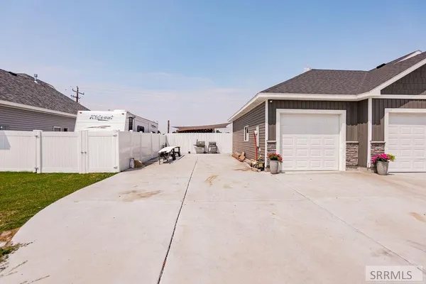 $549,900 | 1557 North Quinn Creek Road, Idaho Falls, ID 83401