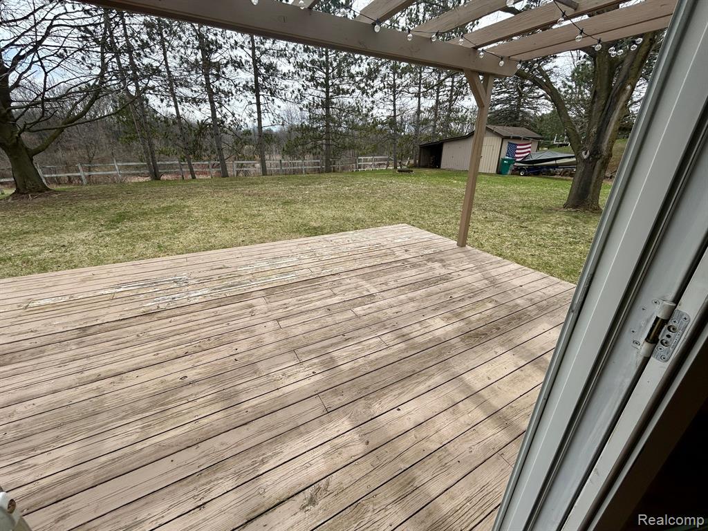 13575 Rattalee Lake Road Davisburg, MI 48350 - Photo 46 of 48