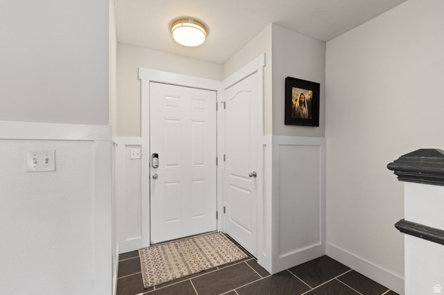 2112 Cassidy Way Eagle Mountain, UT 84005 - Photo 5 of 40