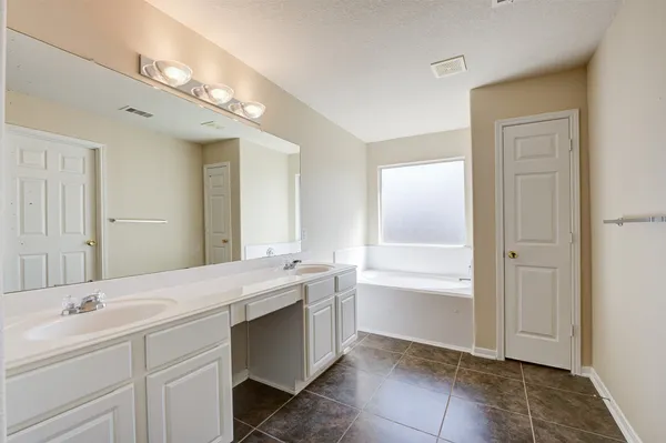 $1,995 | 19307 Dawntreader Drive, Cypress, TX 77429