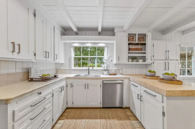 $2,695,000 | 25905 Junipero Avenue, Carmel, CA 93923