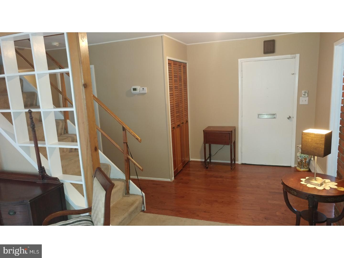 44 Scarlet Oak Road Levittown, PA 19056 - Photo 8 of 25 Foyer