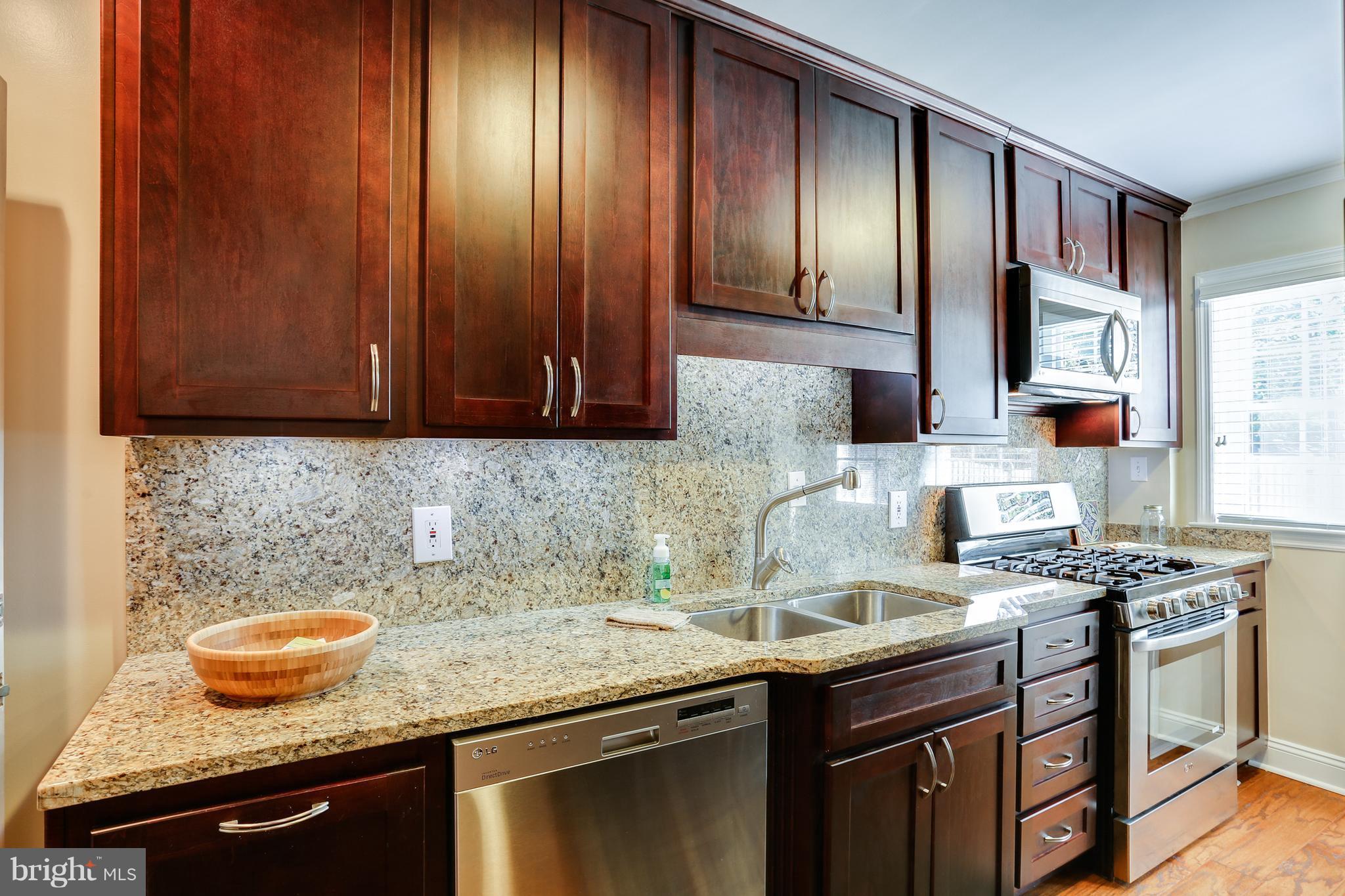 7019 Heathfield Road Baltimore, MD 21212 - Photo 8 of 30 Kitchen
