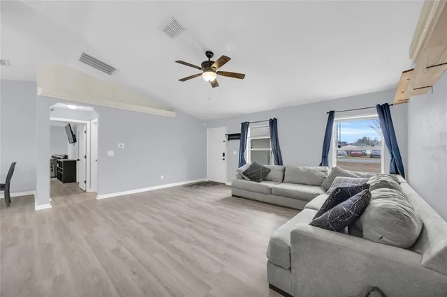 $275,000 | 14 Juniper Dr Court, Ocala, FL 34480