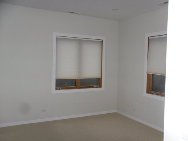 132 Old Dundee Road Barrington, IL 60010 - Photo 18 of 22 an empty room with a window