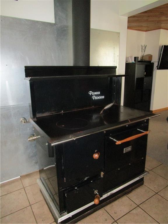 175 Exeter Road Corinna, ME 04928 - Photo 8 of 35 Pioneer Princess Wood Stove