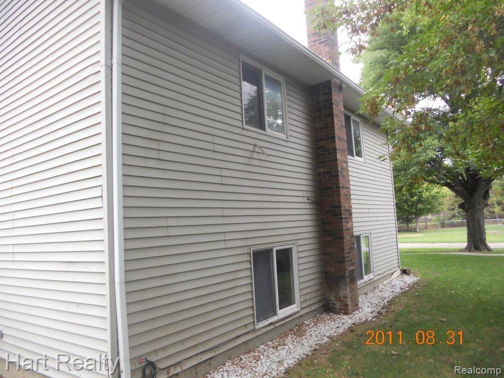3870 Babcock Road Croswell, MI 48422 - Photo 6 of 13 396.jpg