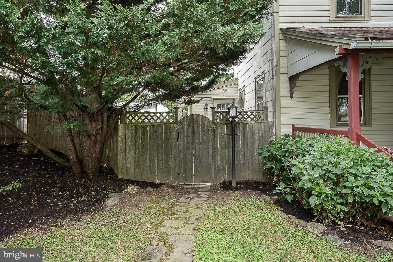 912 Henry Avenue Wayne, PA 19087 - Photo 11 of 67 Party gate