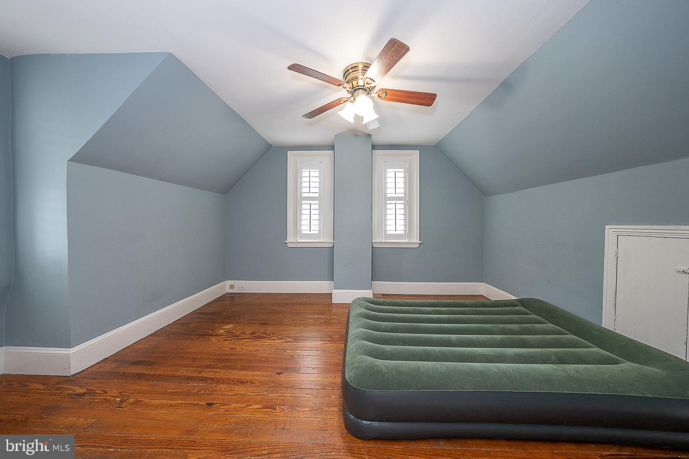 912 Henry Avenue Wayne, PA 19087 - Photo 21 of 67 Primary bedroom