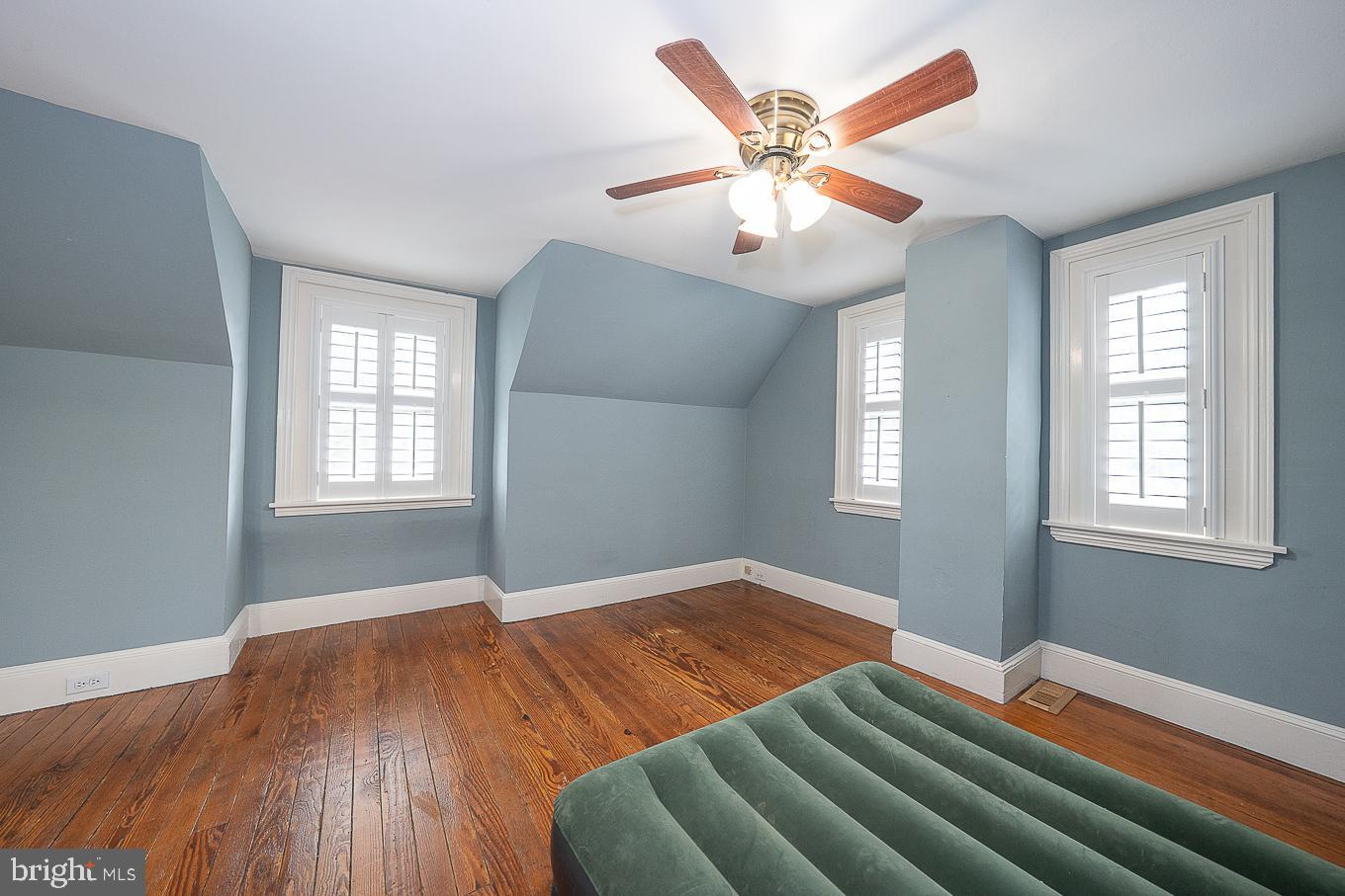 912 Henry Avenue Wayne, PA 19087 - Photo 32 of 67 Primary bedroom