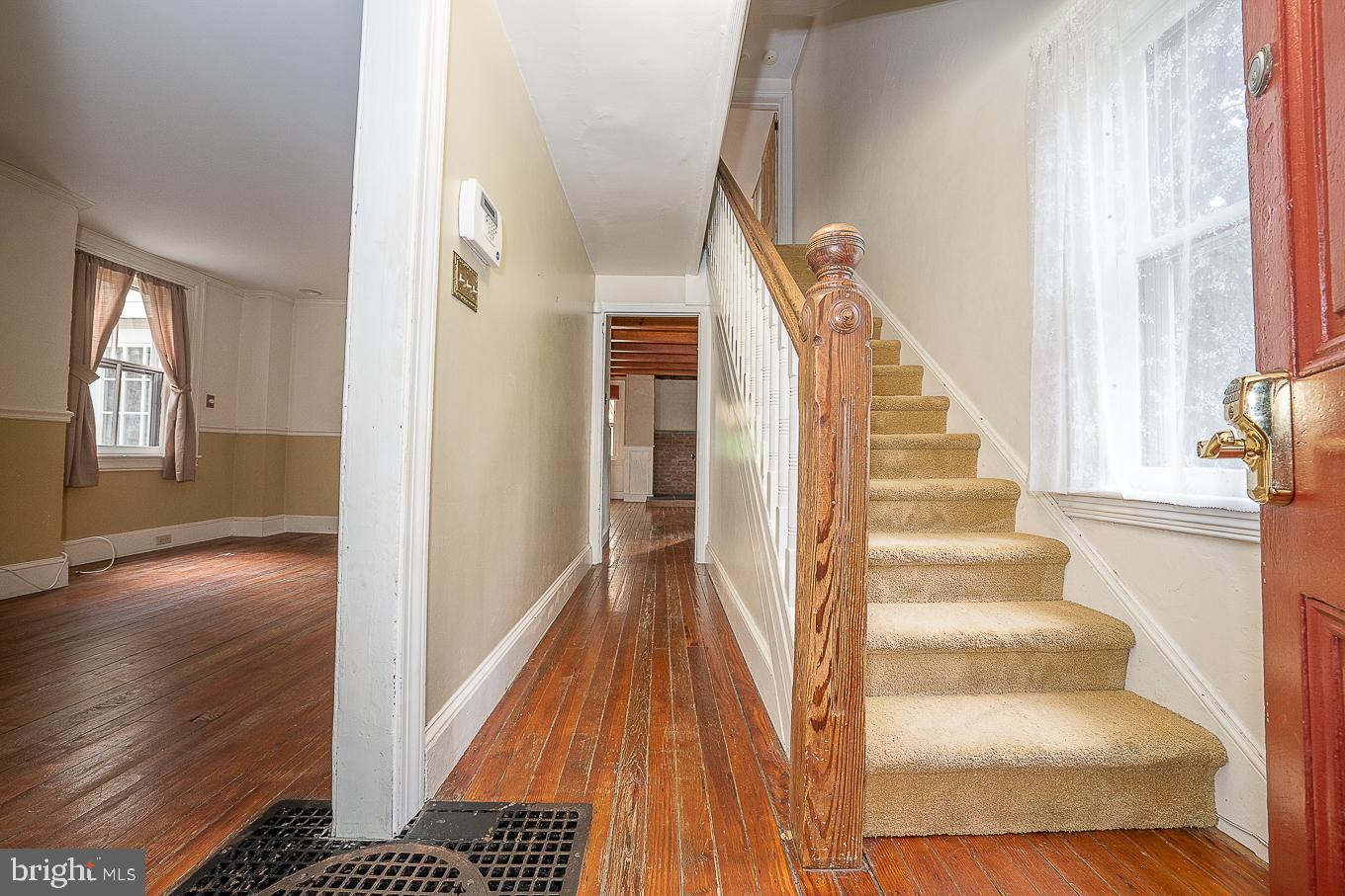 912 Henry Avenue Wayne, PA 19087 - Photo 53 of 67 Entrance hall