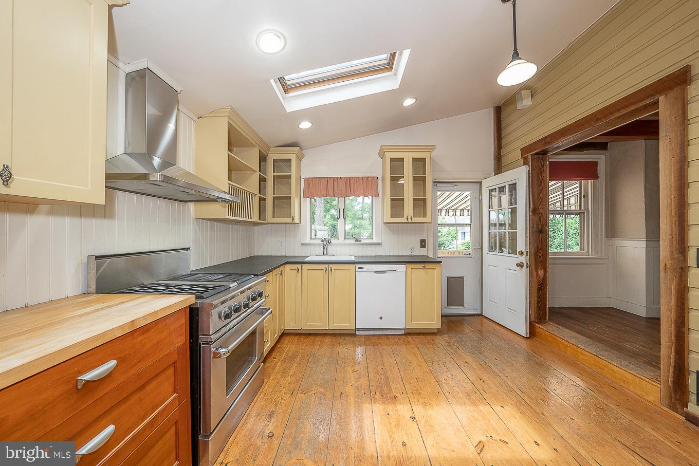 912 Henry Avenue Wayne, PA 19087 - Photo 56 of 67 Kitchen