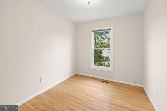 $2,999 | 1451 Bluemont Court, Herndon, VA 20170