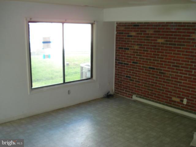 810 Windstream Way, Unit B Edgewood, MD 21040 - Photo 2 of 23 Living Room