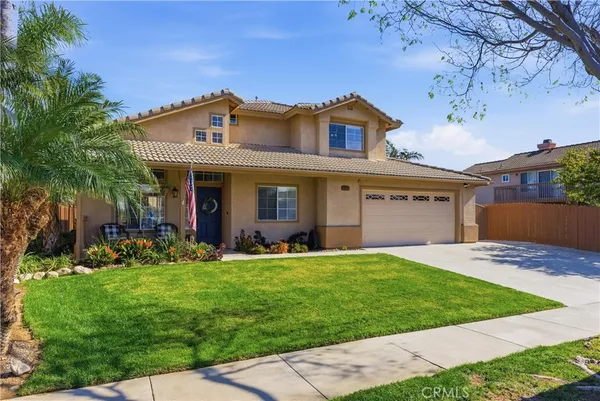 $869,000 | 2145 Cloverleaf Circle, Corona, CA 92878