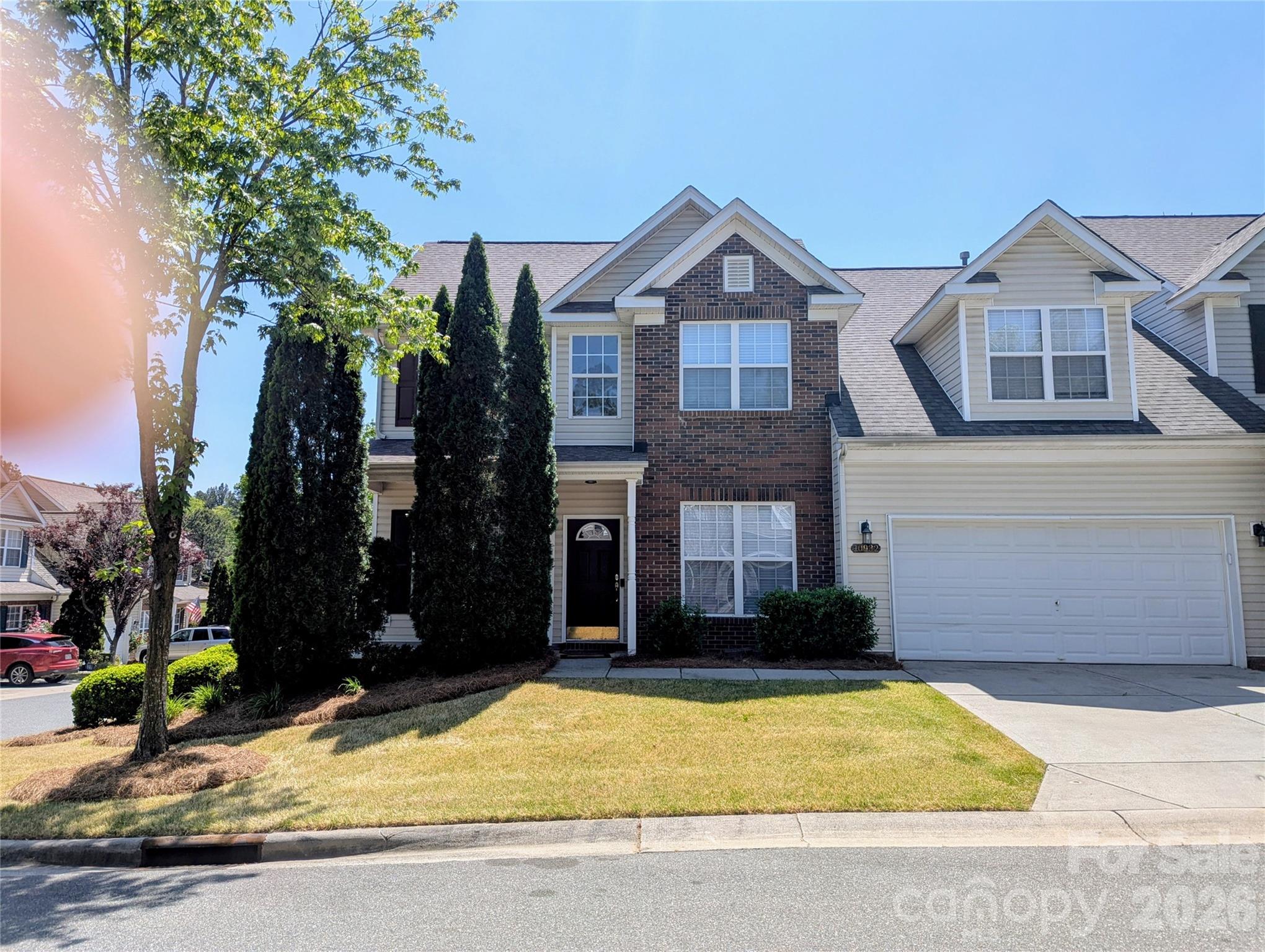 10932 Stone Trail Road Charlotte, NC 28213 - Photo 2 of 35