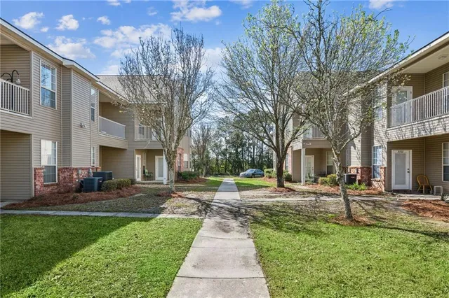 $124,900 | 507 Spartan Drive, Unit 4203, Slidell, LA 70458