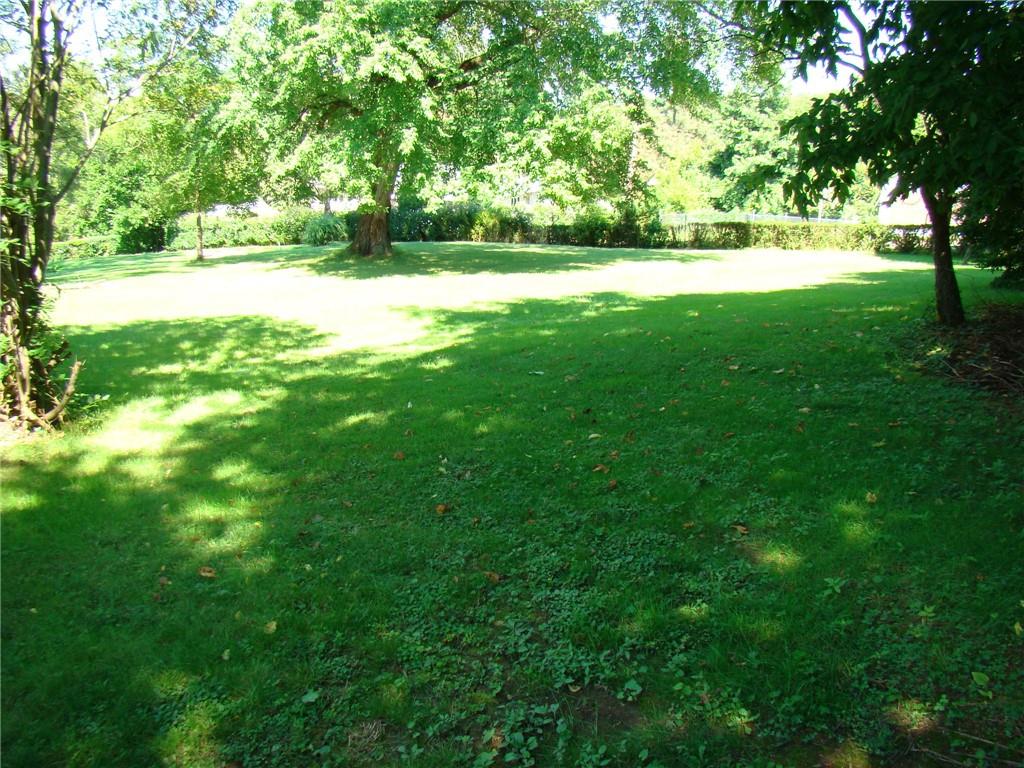 220 McGregor Drive Verona, PA 15147 - Photo 2 of 25 a view of yard with green space