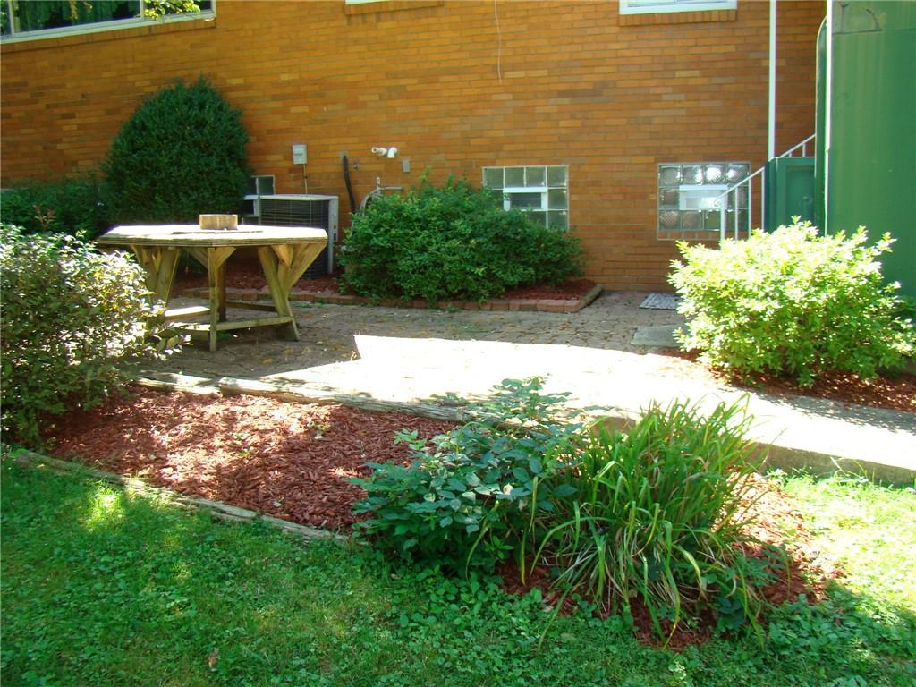 220 McGregor Drive Verona, PA 15147 - Photo 24 of 25 a view of a backyard with plants