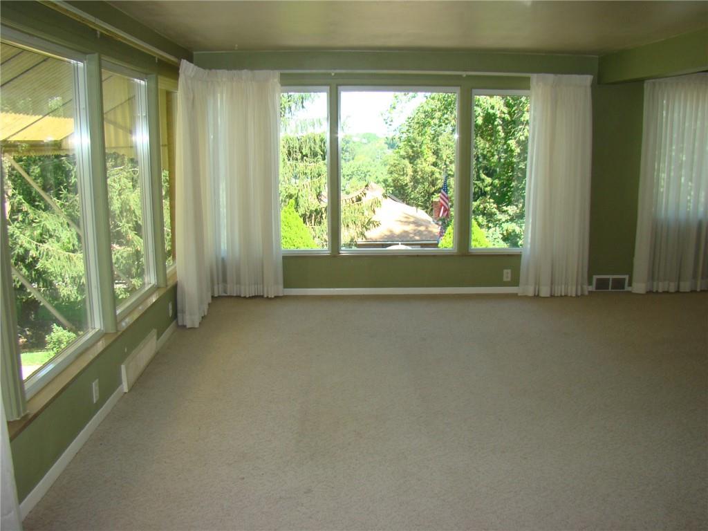 220 McGregor Drive Verona, PA 15147 - Photo 3 of 25 a view of room with window