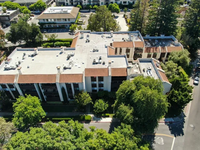 $5,800 | 226 West Edith Avenue, Unit 15, Los Altos, CA 94022