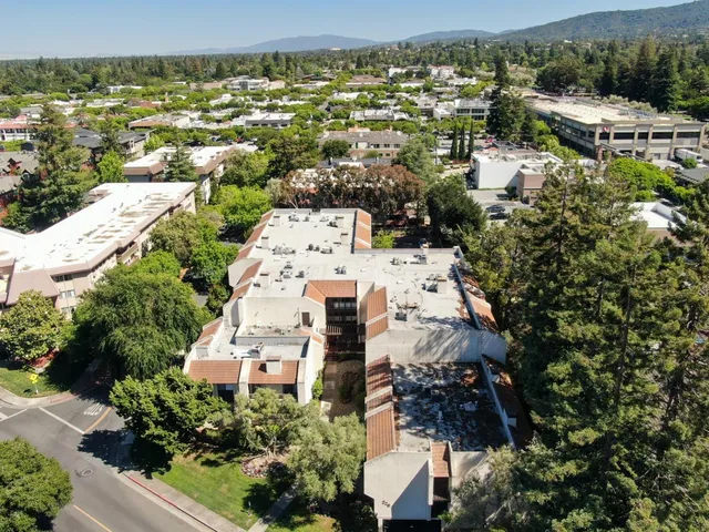$5,800 | 226 West Edith Avenue, Unit 15, Los Altos, CA 94022