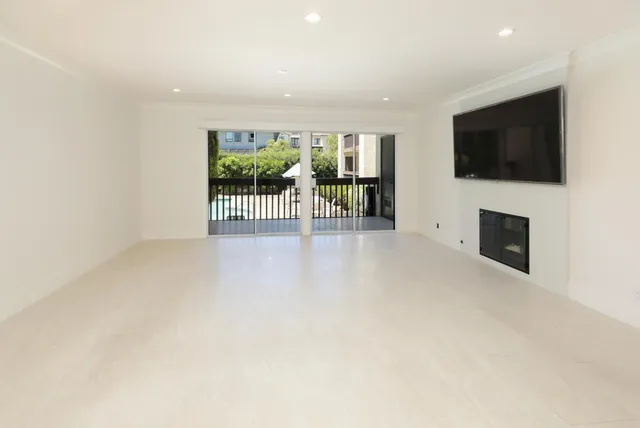 $5,800 | 226 West Edith Avenue, Unit 15, Los Altos, CA 94022