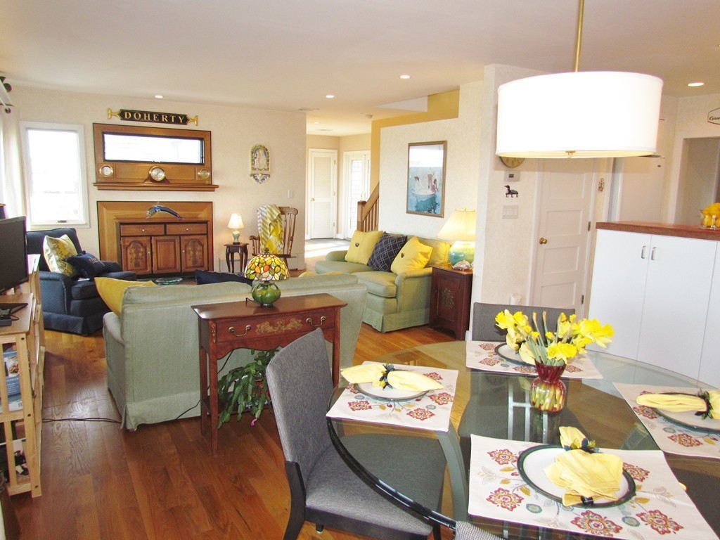 89 Edward Foster Road Scituate, MA 02066 - Photo 7 of 30 Gallery Image 7
