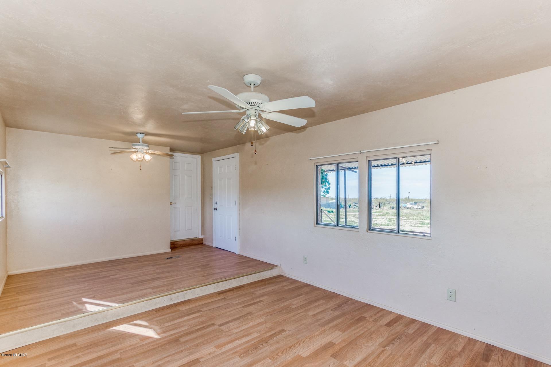 7528 West Velo Road Tucson, AZ 85757 - Photo 7 of 25 Gallery Image 7