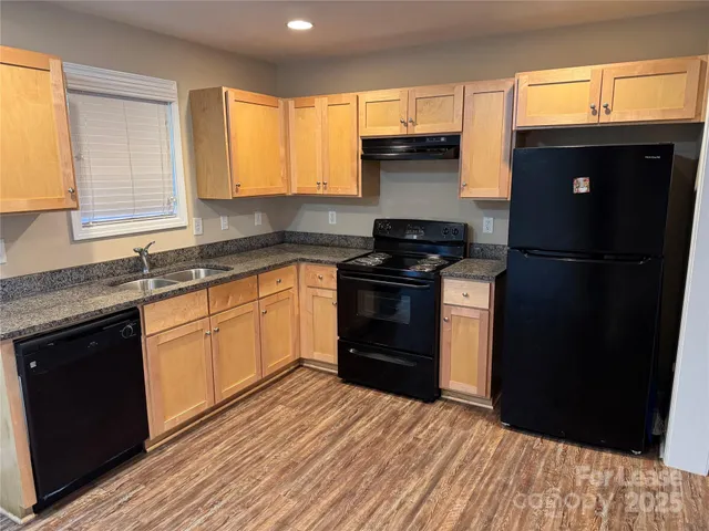 $1,495 | 132 Brookwood Avenue Northeast, Concord, NC 28025