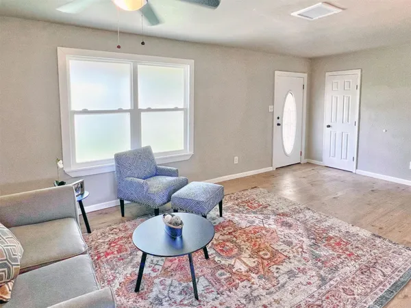 $199,900 | 510 Sulphur Street, Houston, TX 77034