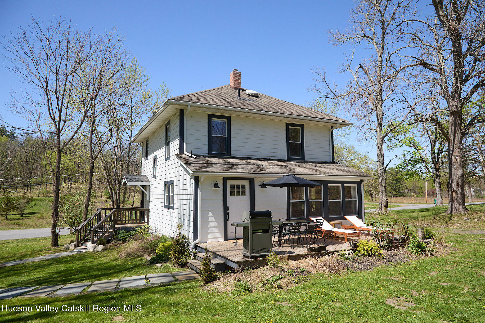 37 Towpath Road Accord, NY 12404 - Photo 2 of 45 GenEricHouseExt 26