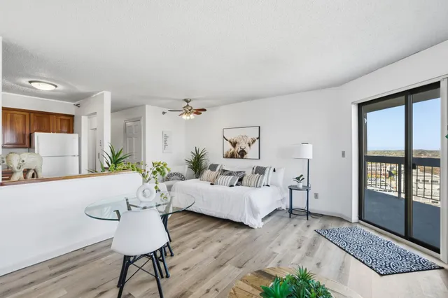 $109,900 | 78 10th Street East, Unit 2807, St. Paul, MN 55101