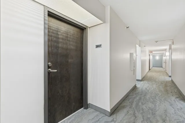 $109,900 | 78 10th Street East, Unit 2807, St. Paul, MN 55101