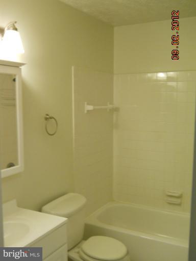 293 Whitaker Road Pasadena, MD 21122 - Photo 7 of 8 Bath