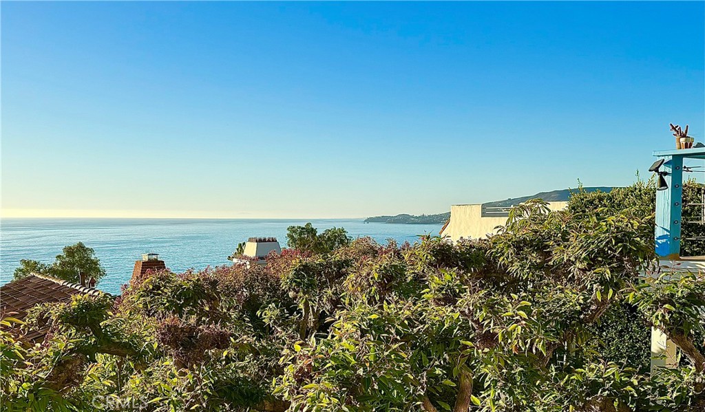 162 Sunset Terrace Laguna Beach, CA 92651 - Photo 15 of 38