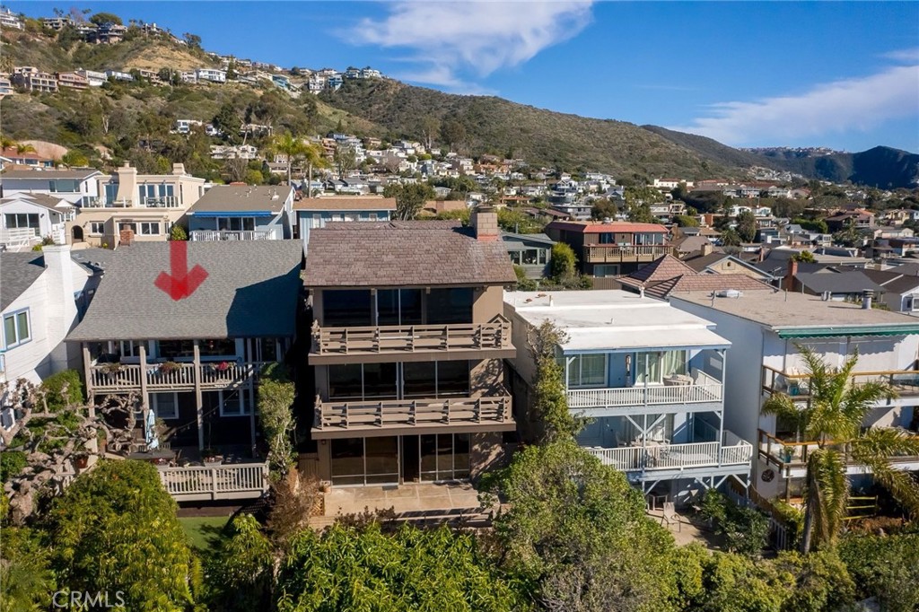 162 Sunset Terrace Laguna Beach, CA 92651 - Photo 3 of 38