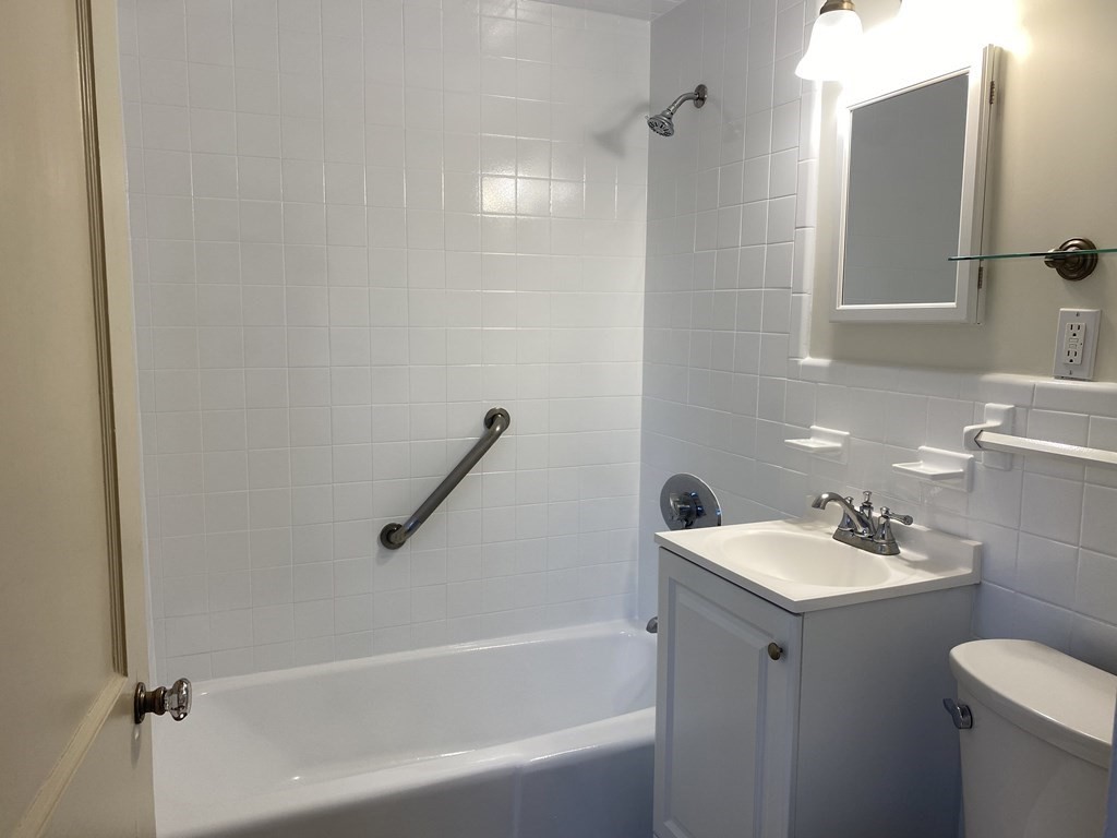 49 Leighton Road Wellesley, MA 02482 - Photo 13 of 18