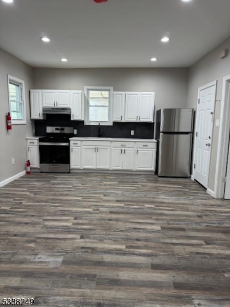 443 Fulton Street, Unit 1 Elizabeth Port, NJ 07206 - Photo 3 of 12