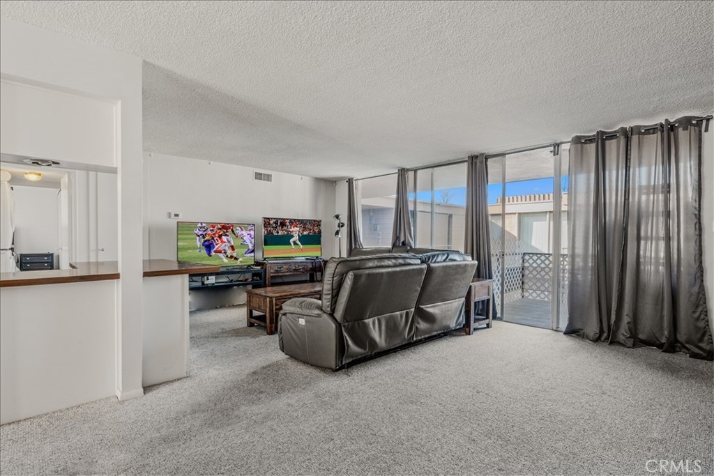 6979 Palm Court, Unit 234J Riverside, CA 92506 - Photo 5 of 30