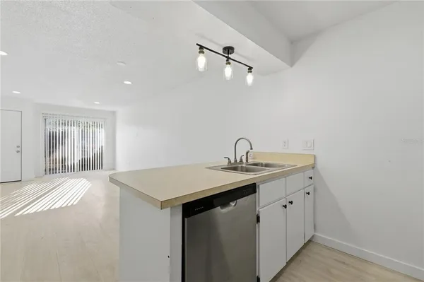 $1,350 | 5355 Southeast 29th Place, Unit B, Ocala, FL 34480