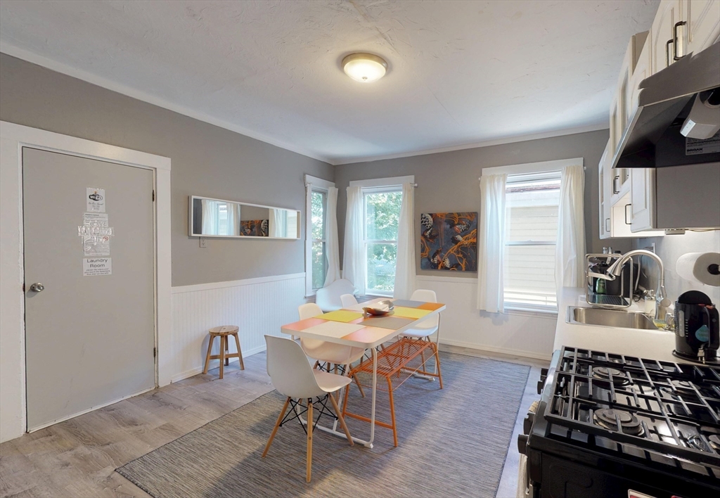 15 Draper Street, Unit 2 Boston, MA 02122 - Photo 14 of 18