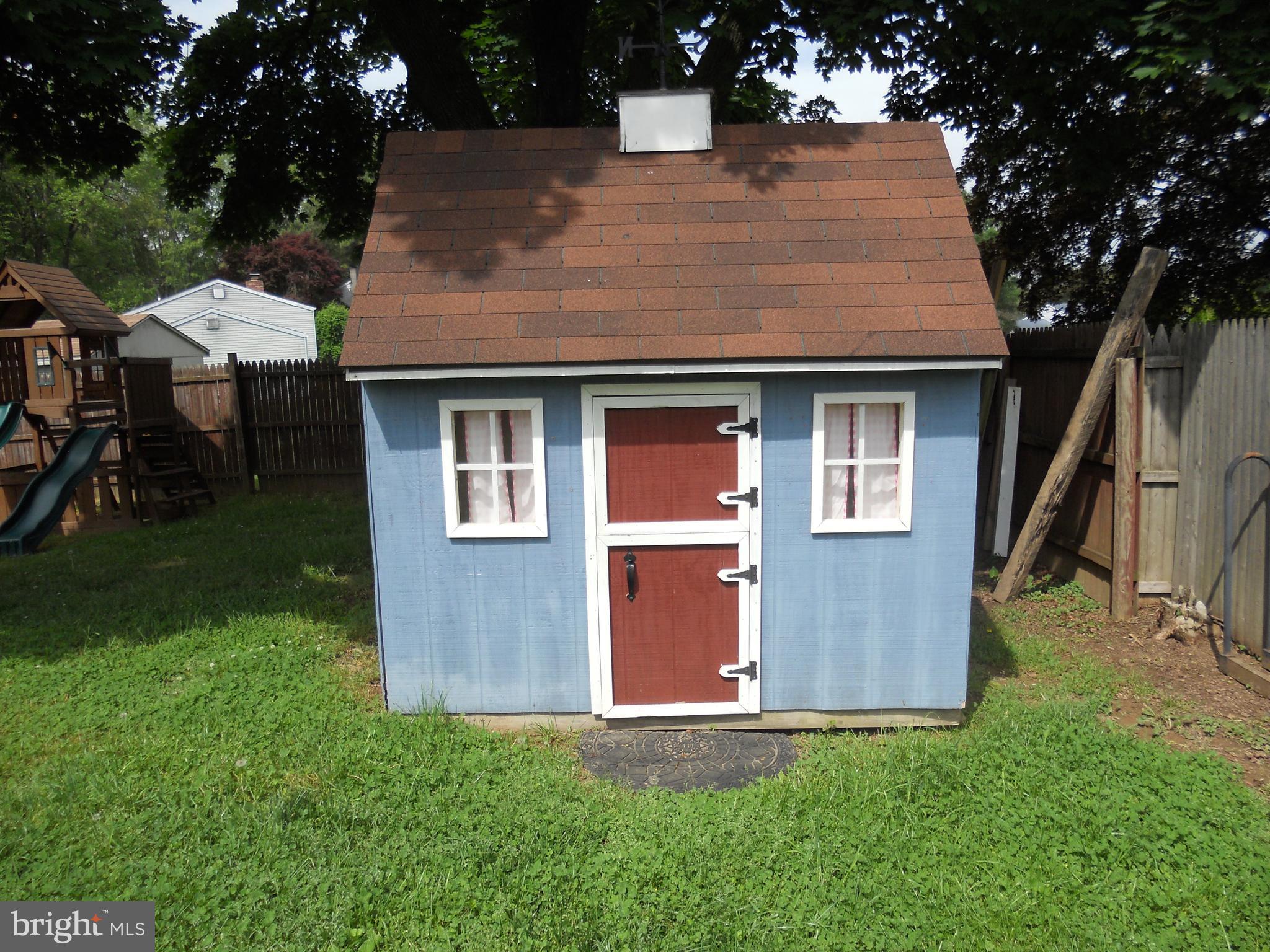 1534 Perryman Road Aberdeen, MD 21001 - Photo 12 of 46 Children's Playhouse