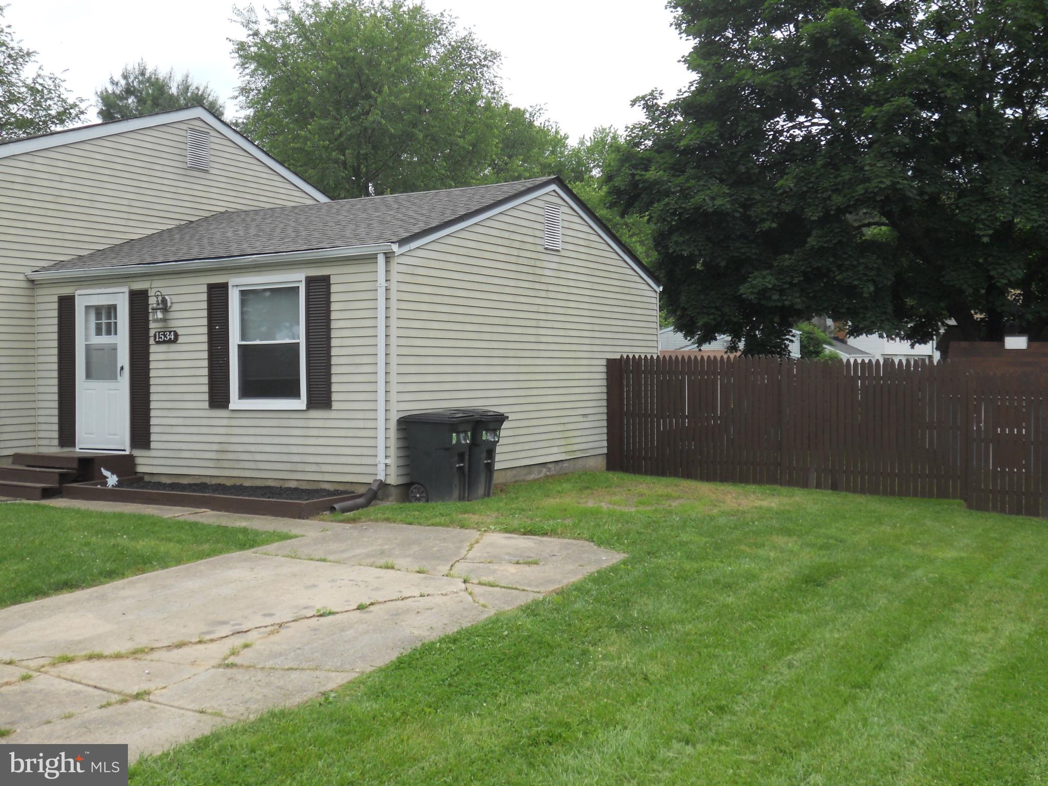 1534 Perryman Road Aberdeen, MD 21001 - Photo 4 of 46 Xtra Space 4 Parking